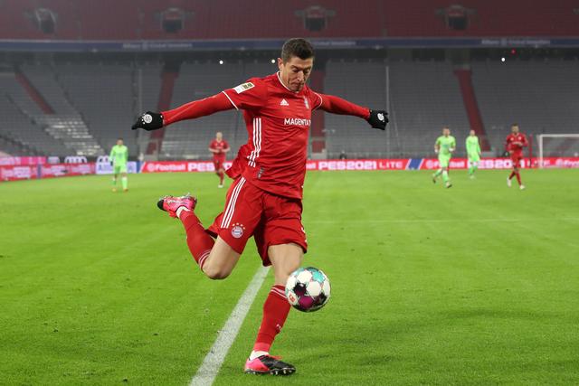 德比战广厦逆转浙江 孙铭徽37分胡金秋15+9