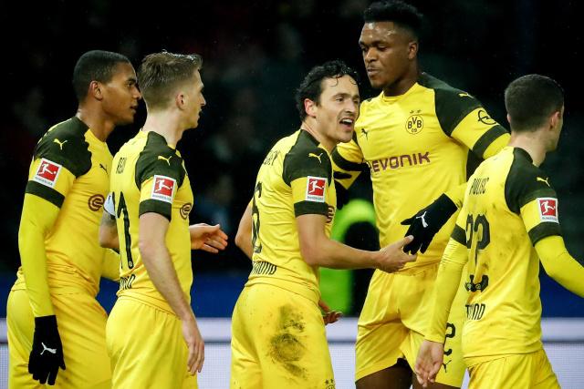 萨林杰22+16吉伦沃特32+8+13 深圳克山东9连胜